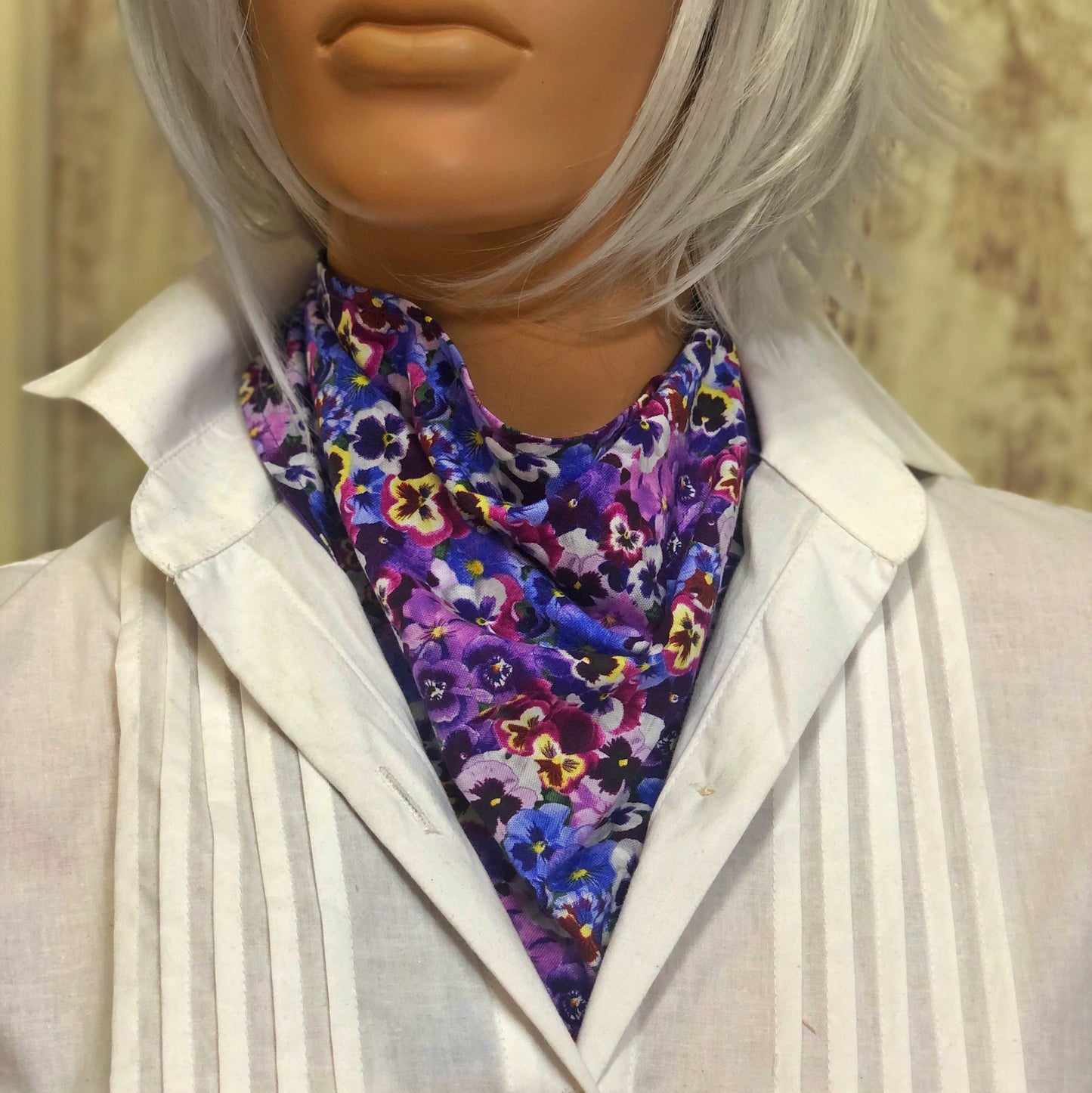 Neckerchief pansy