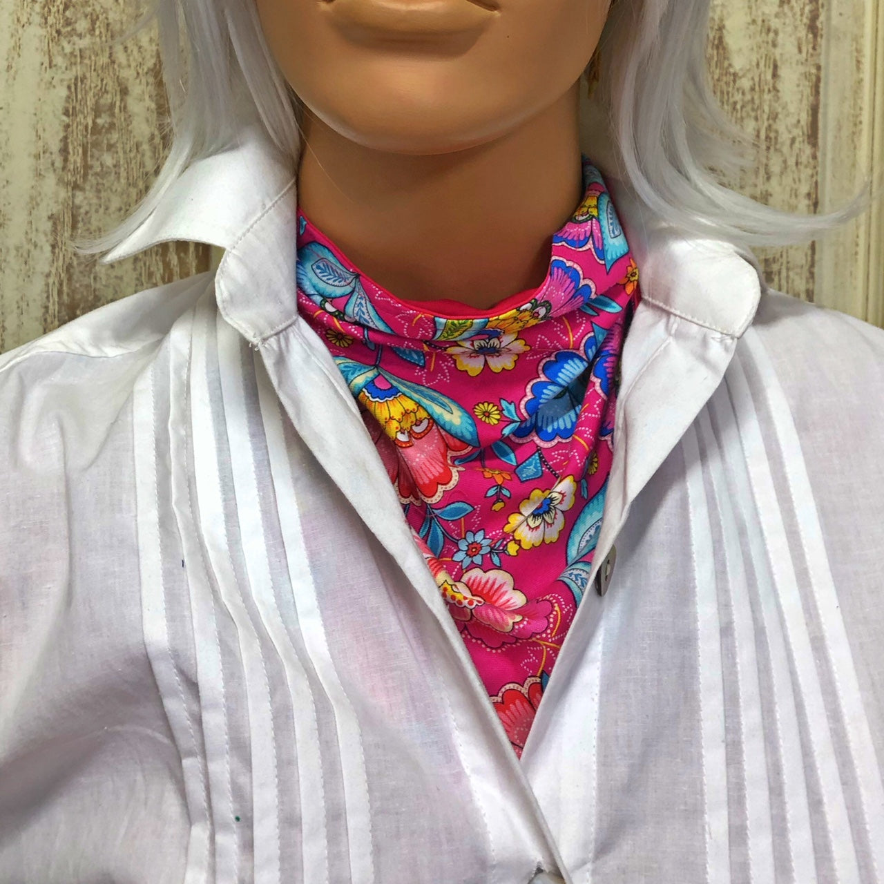 NeckerChief's – Bush Beautique